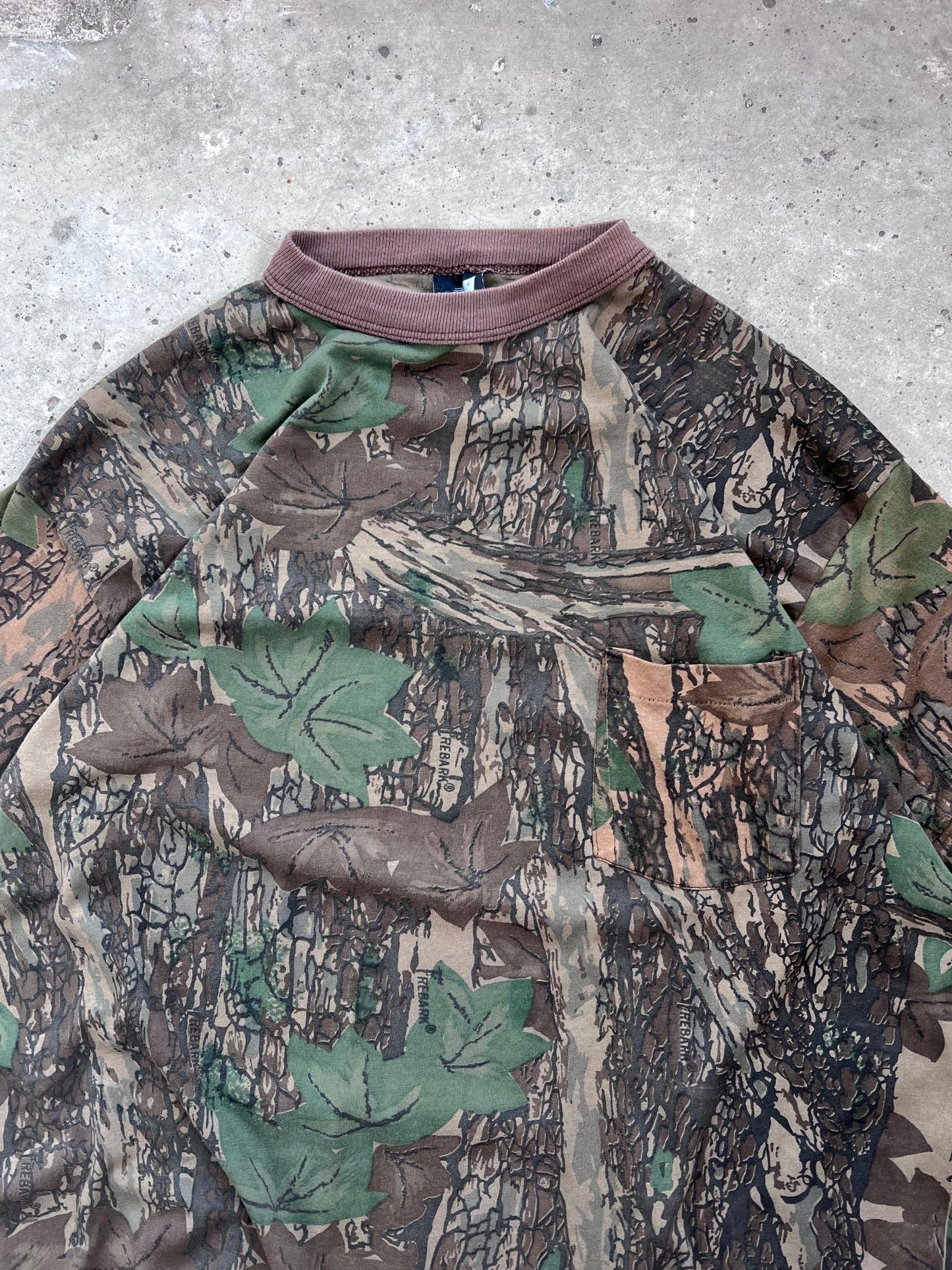 Vintage 90s Camo Pocket Tee - (L)