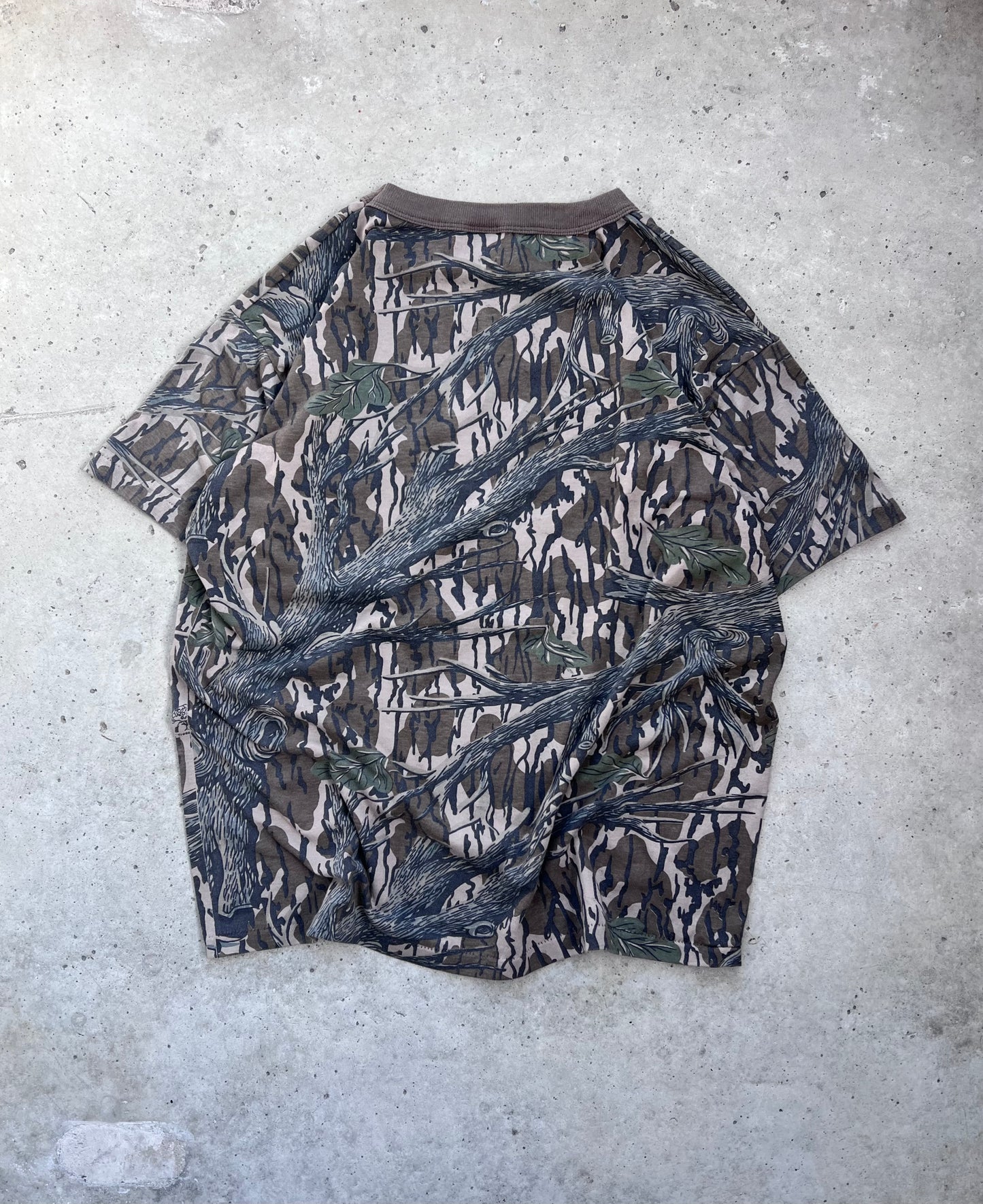 Vintage 90s Camo Pocket Tee - (M)