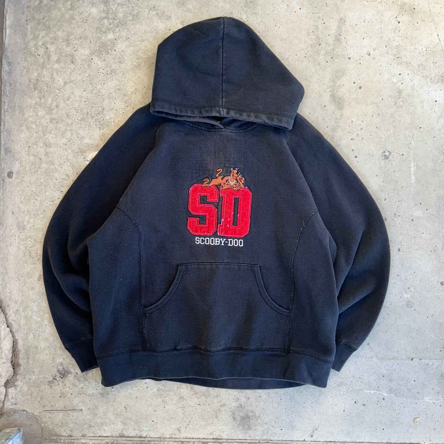 Vintage 02’ Scooby Doo Hoodie - (L)