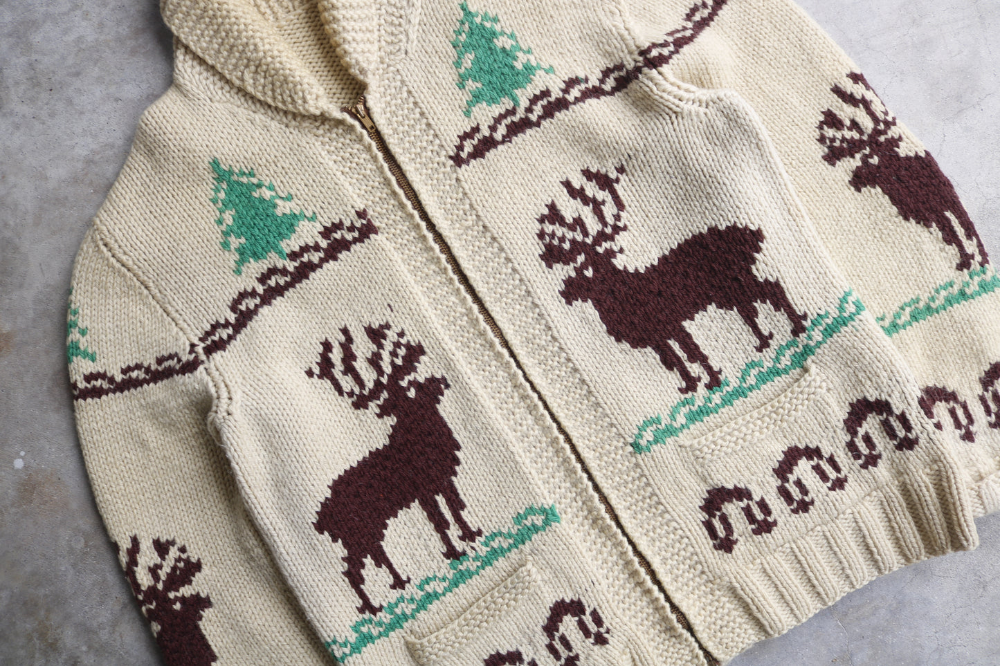 60s Deer Nature Cowichan - (XL)