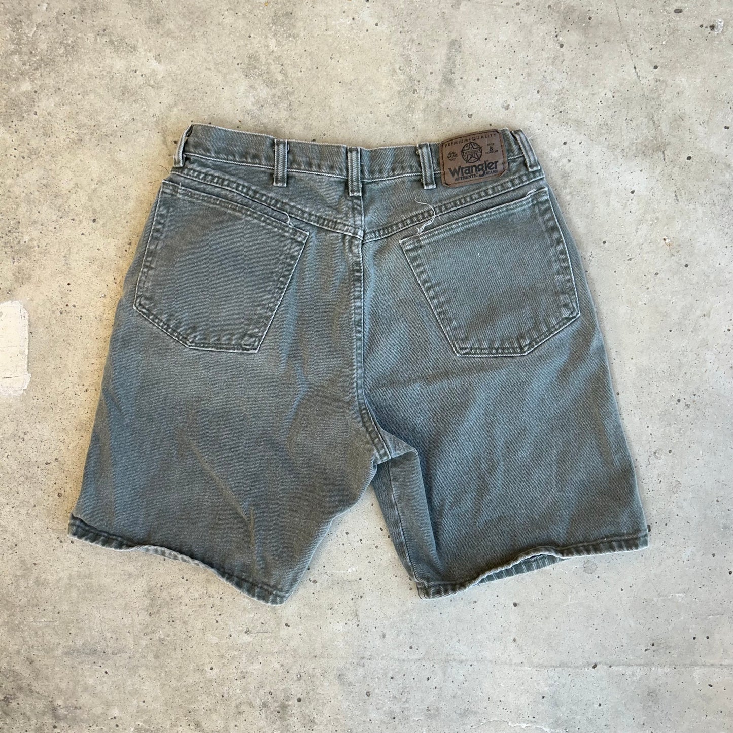 Vintage Faded Green Wrangler Shorts - (32)