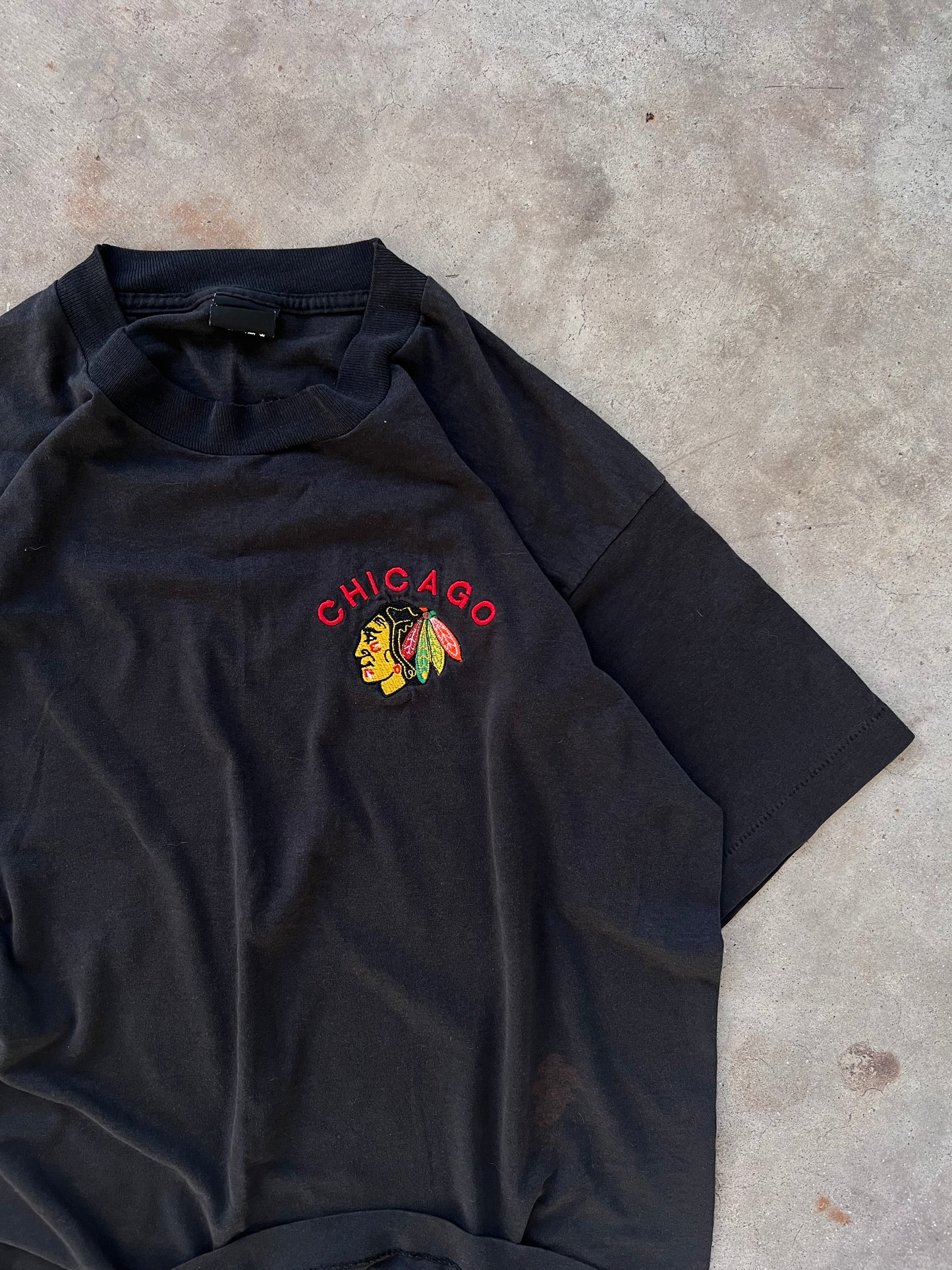 Vintage 90s Chicago Blackhawks Tee - (XL)