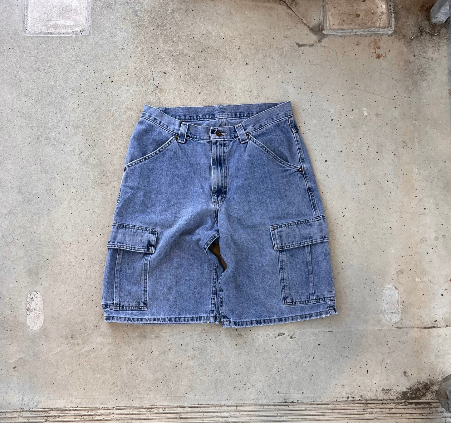 Vintage Lee Dungaree Jean Shorts - (32)