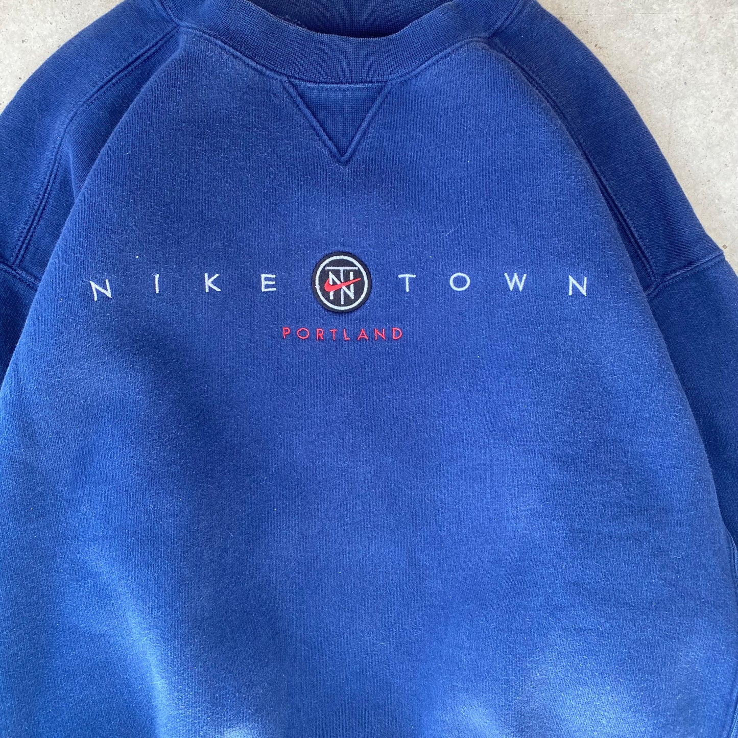 Vintage 90s Nike Town Portland Crewneck- (L)