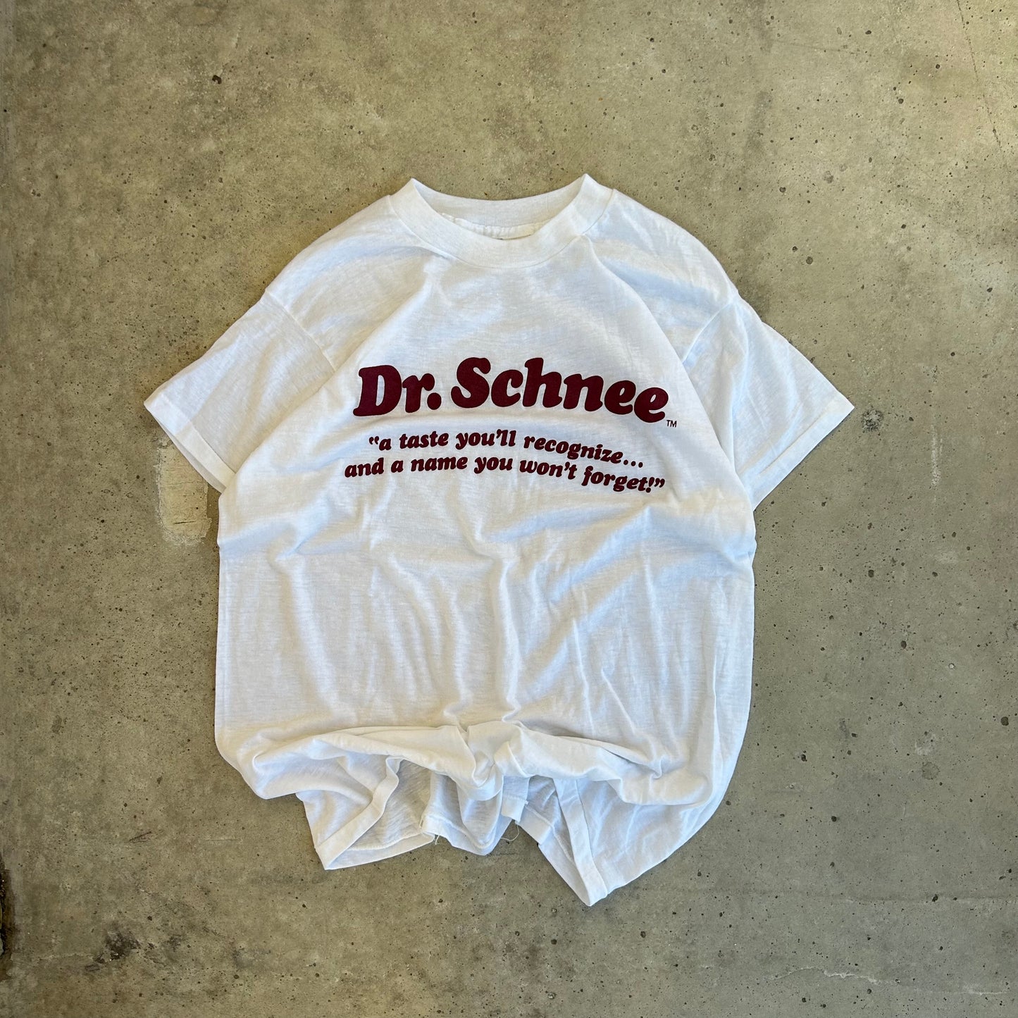 Vintage 80s Dr. Schnee Tee - (XL)