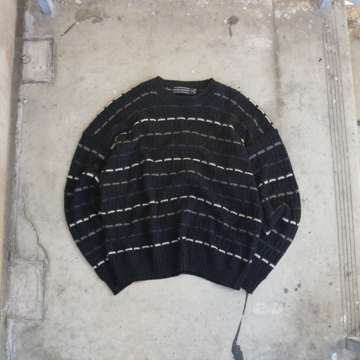 Vintage 90s Black Striped Sweater - (XL)