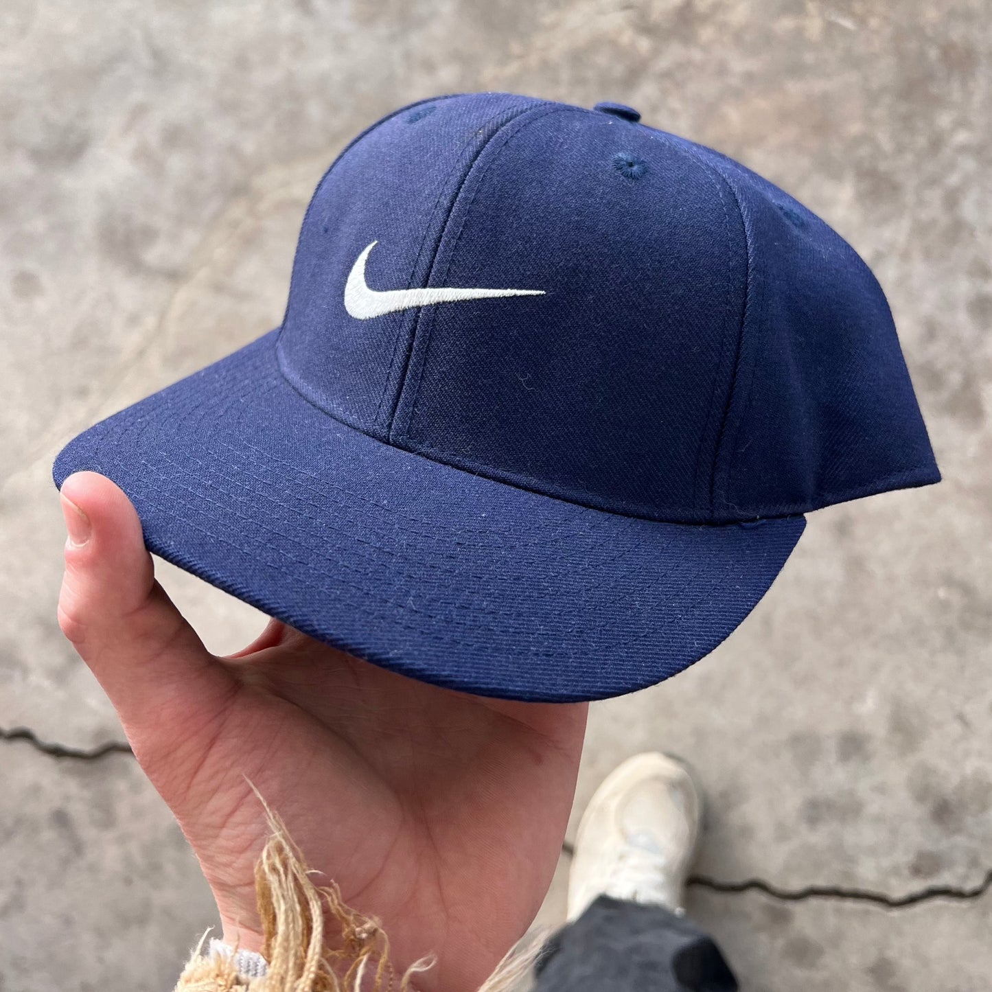 Vintage 90s Nike Fitted Navy Hat - (7.5)