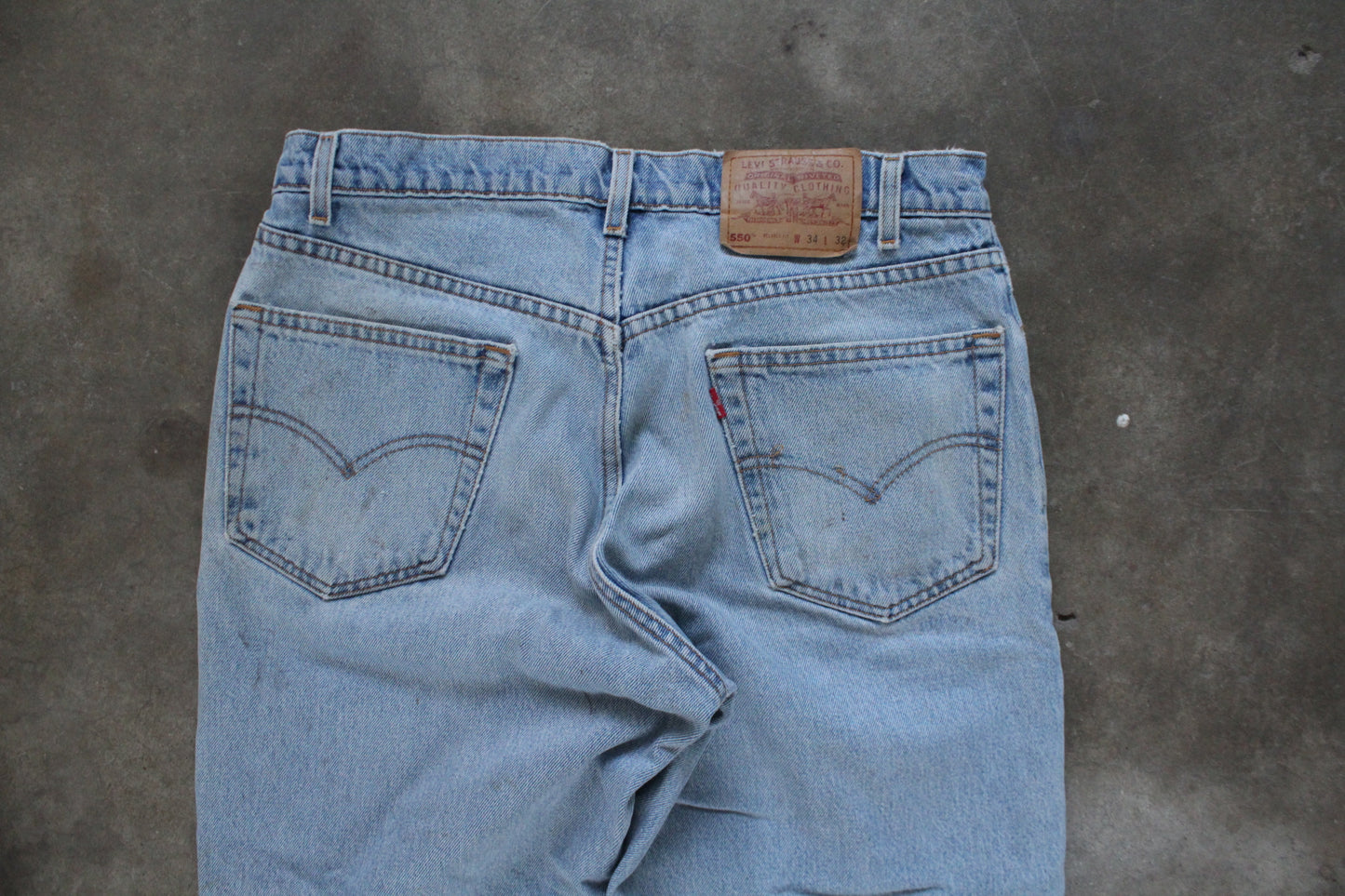 Vintage Levi’s 550- (34x32)